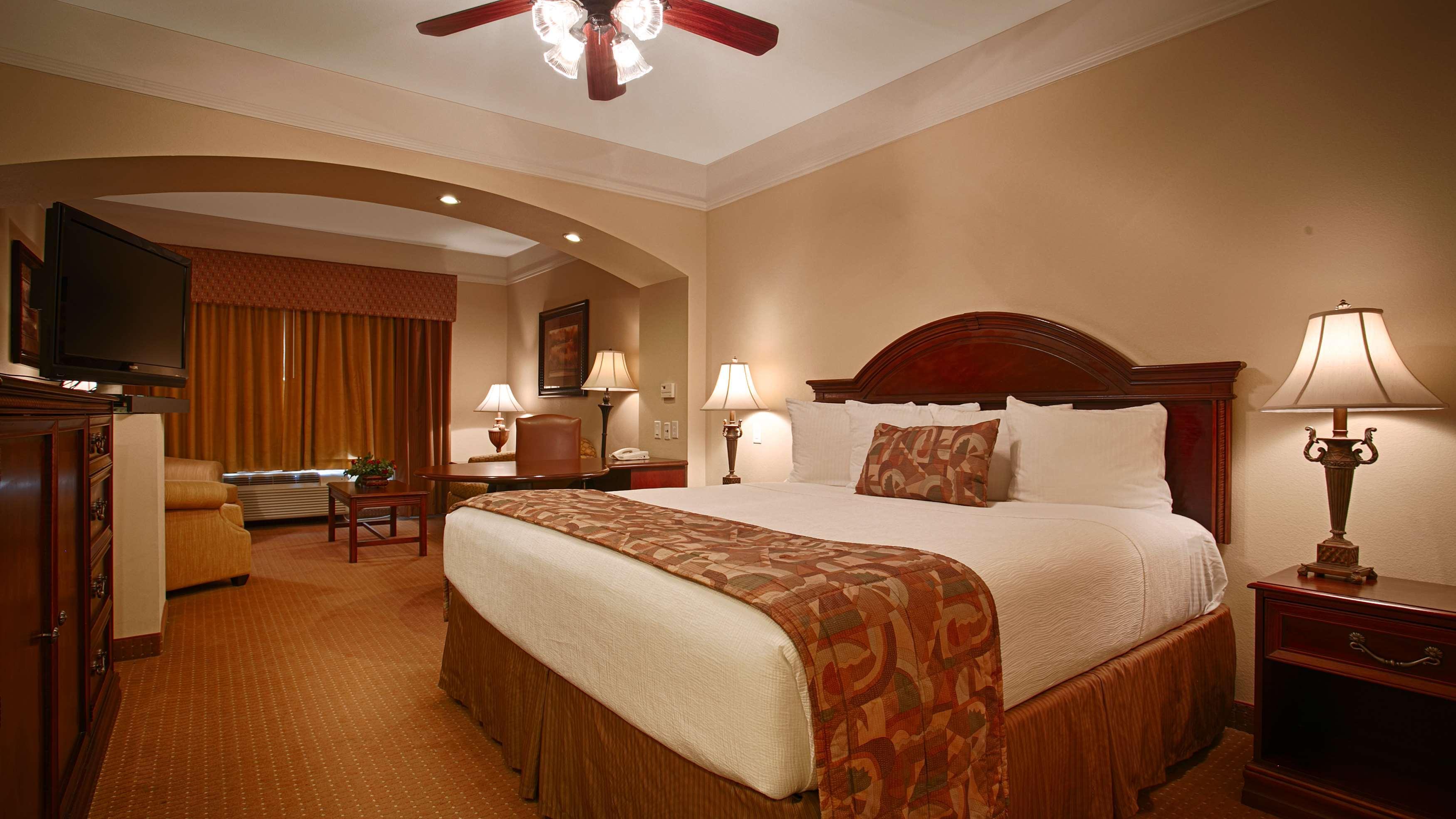 Best Western Plus Monica Royale Inn & Suites Greenville Exterior photo